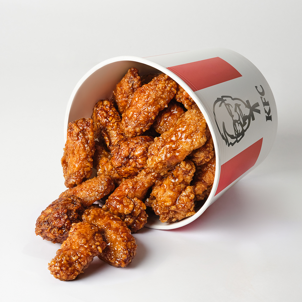KFC Баскет 24 крыльев в соусе